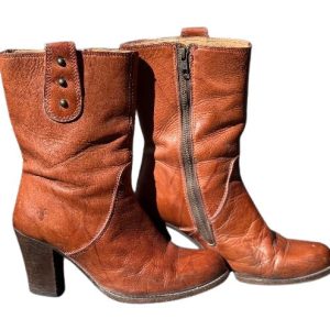 Women's Heeled Boot - Pre-Loved