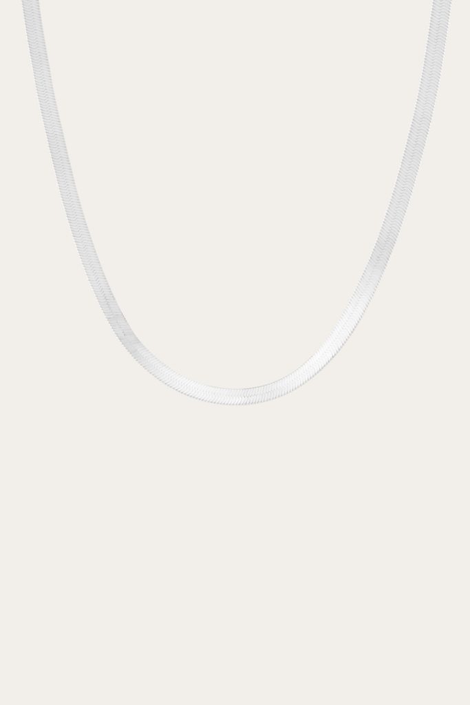 Aurate x Frye: Bold Herringbone Necklace