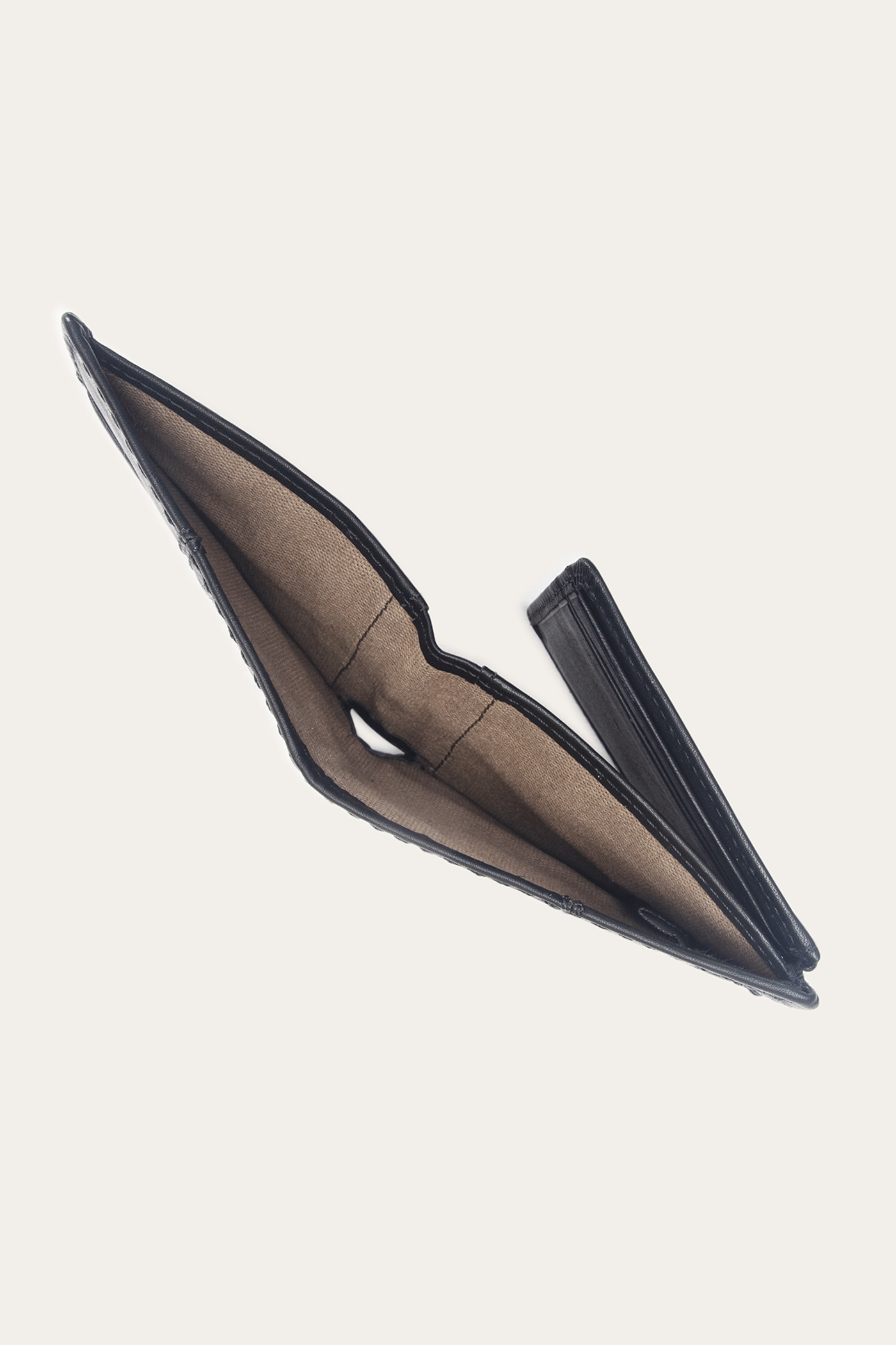 Nash Bifold W/ Foldout Cc - Image 7