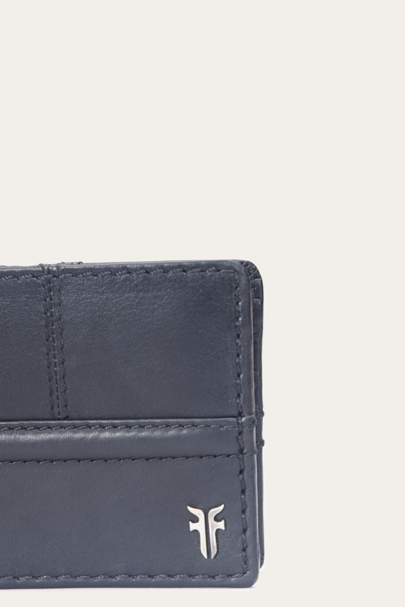 Nash Double Billfold - Image 5