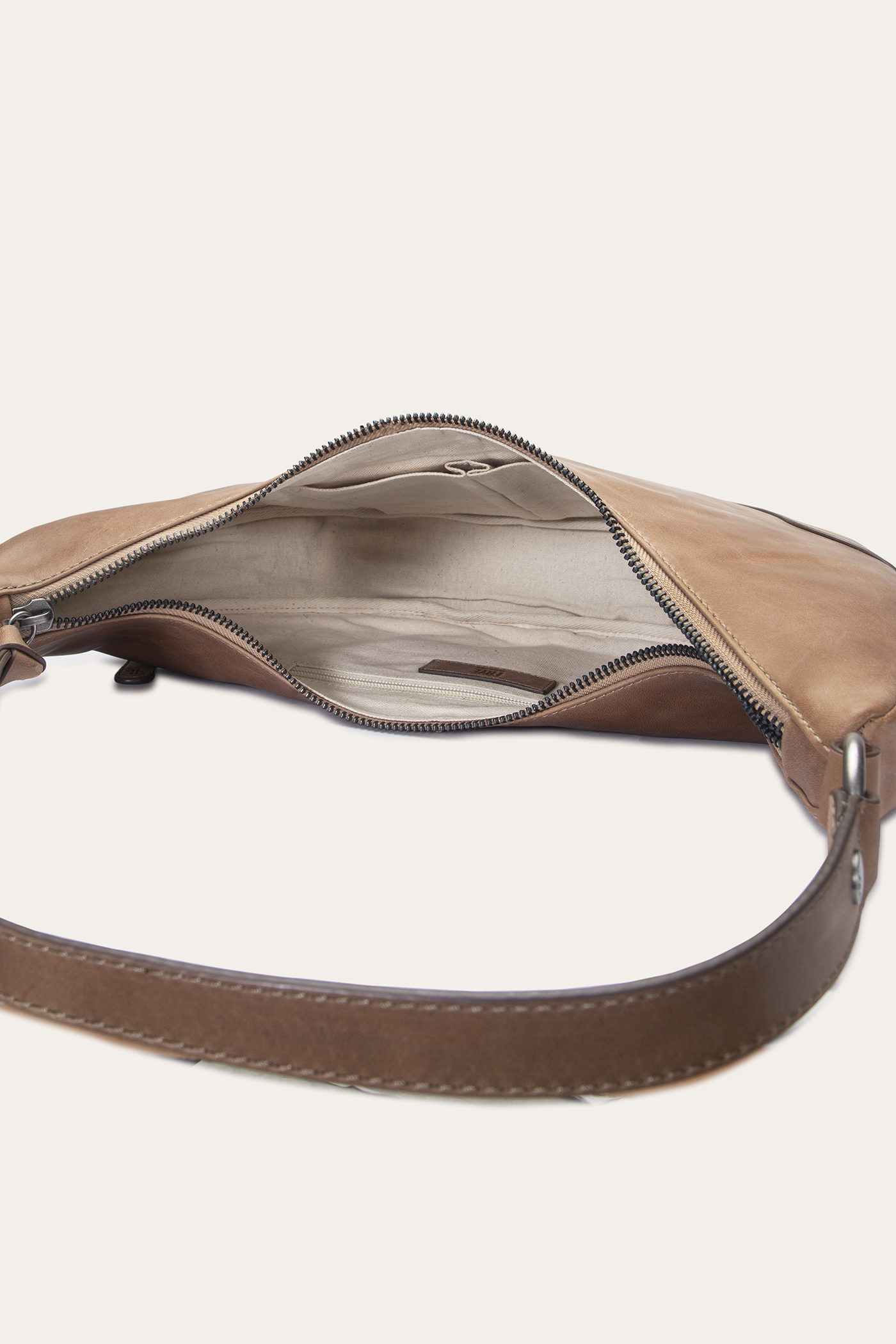 Melissa Crescent Hobo - Image 5