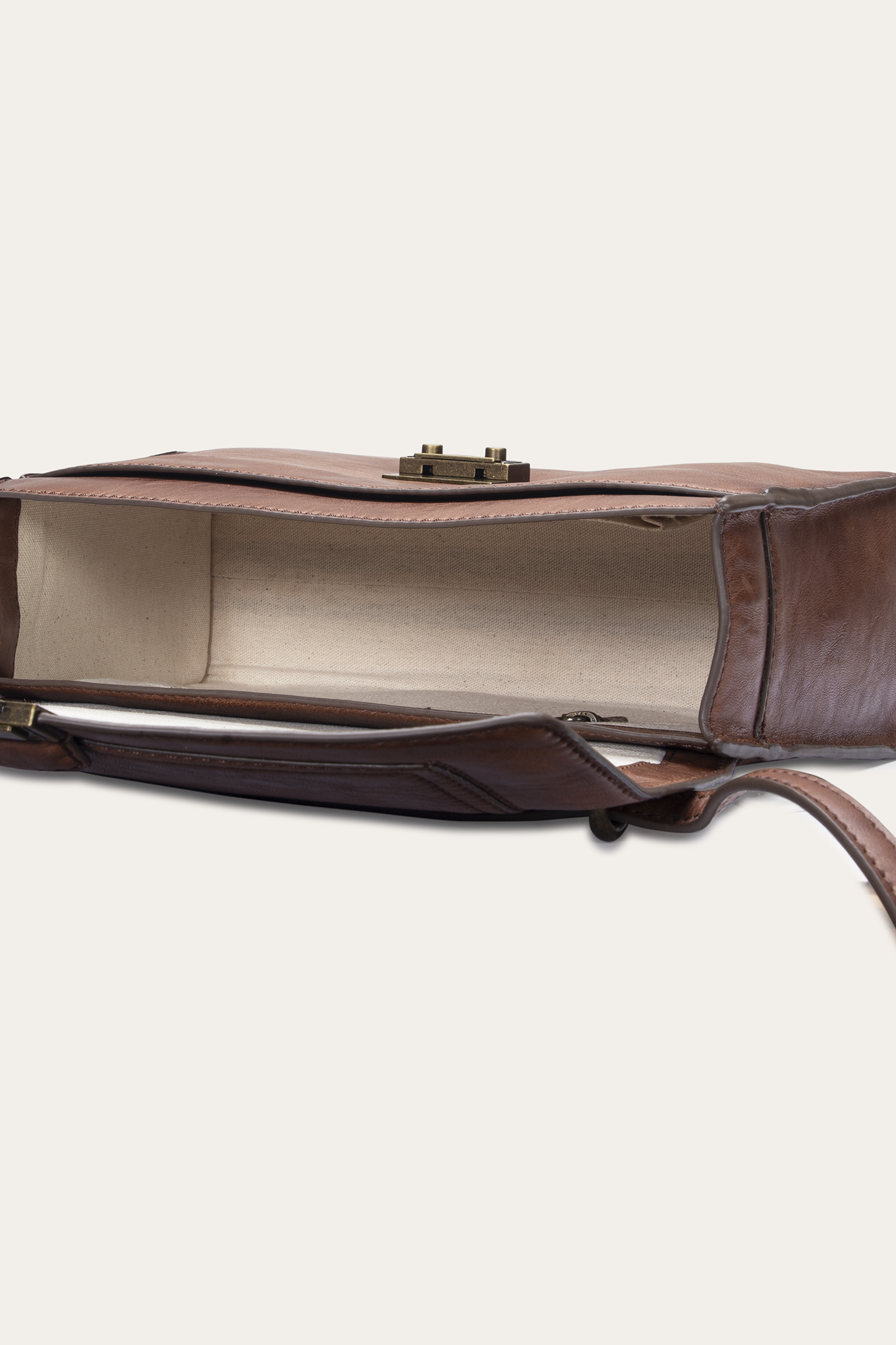 Alex Flap Shoulder - Image 7