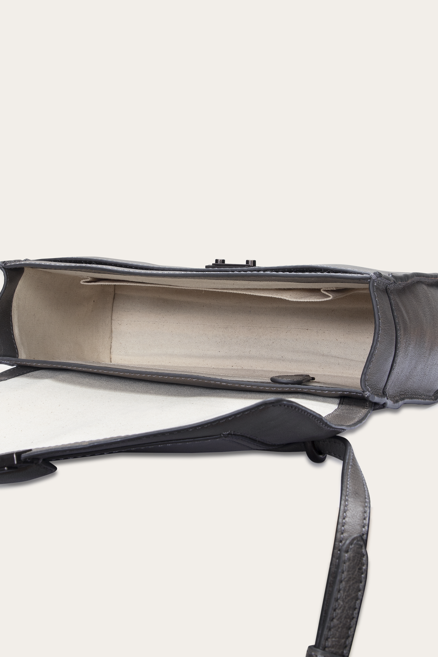 Alex Flap Shoulder - Image 7