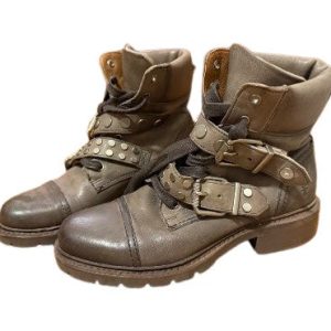 Samantha Stud Hiker - Pre-Loved