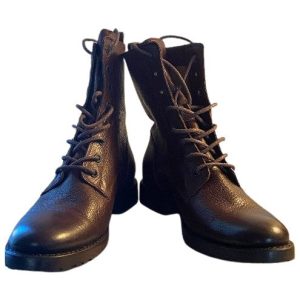 Lace bootie Size 8.5 - Pre-Loved